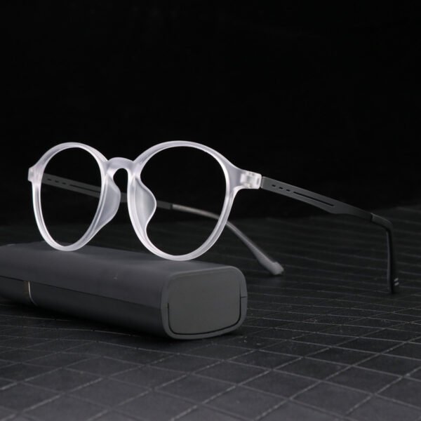 TR90 Retro Round UV Resistant Glasses - Image 4